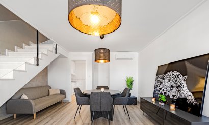 Resale - Townhouse - Los Balcones
