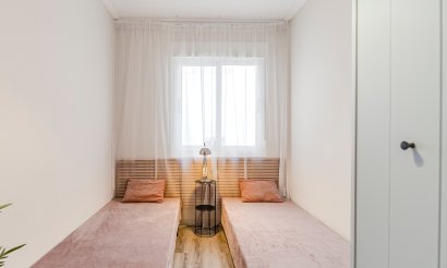 Resale - Townhouse - Los Balcones