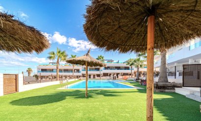 Resale - Townhouse - Los Balcones
