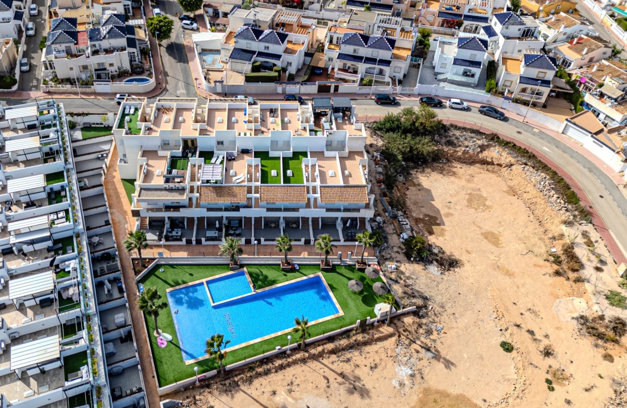 Resale - Townhouse - Los Balcones