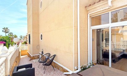 Revente - Villa - Orihuela Costa - Villamartín