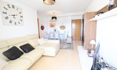 Resale - Apartment / flat - Orihuela Costa - Campoamor