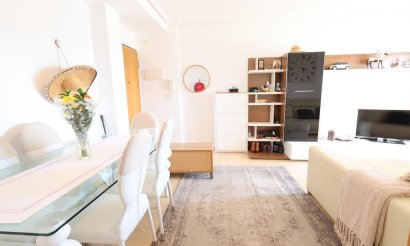 Resale - Apartment / flat - Orihuela Costa - Campoamor