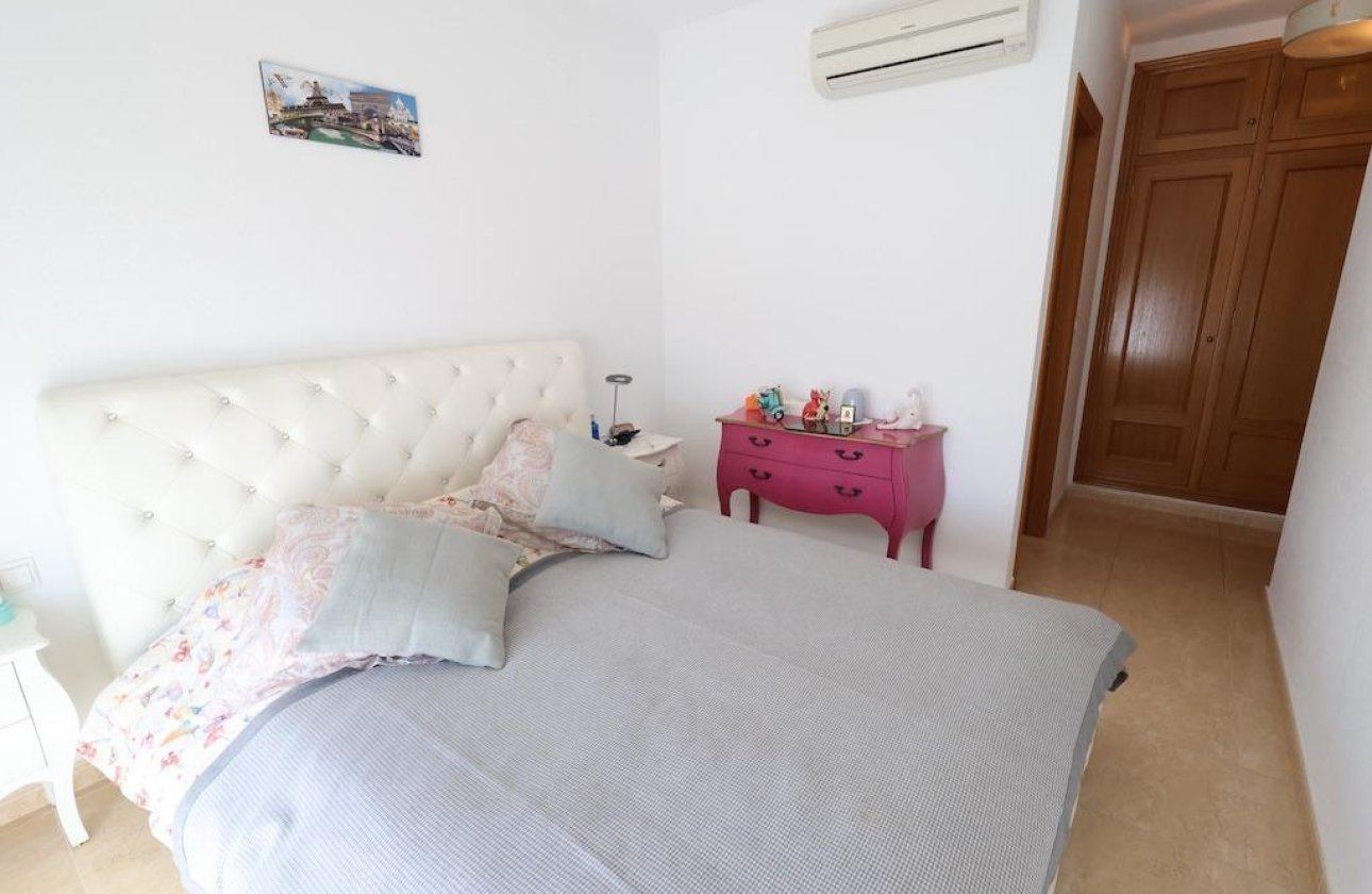 Resale - Apartment / flat - Orihuela Costa - Campoamor