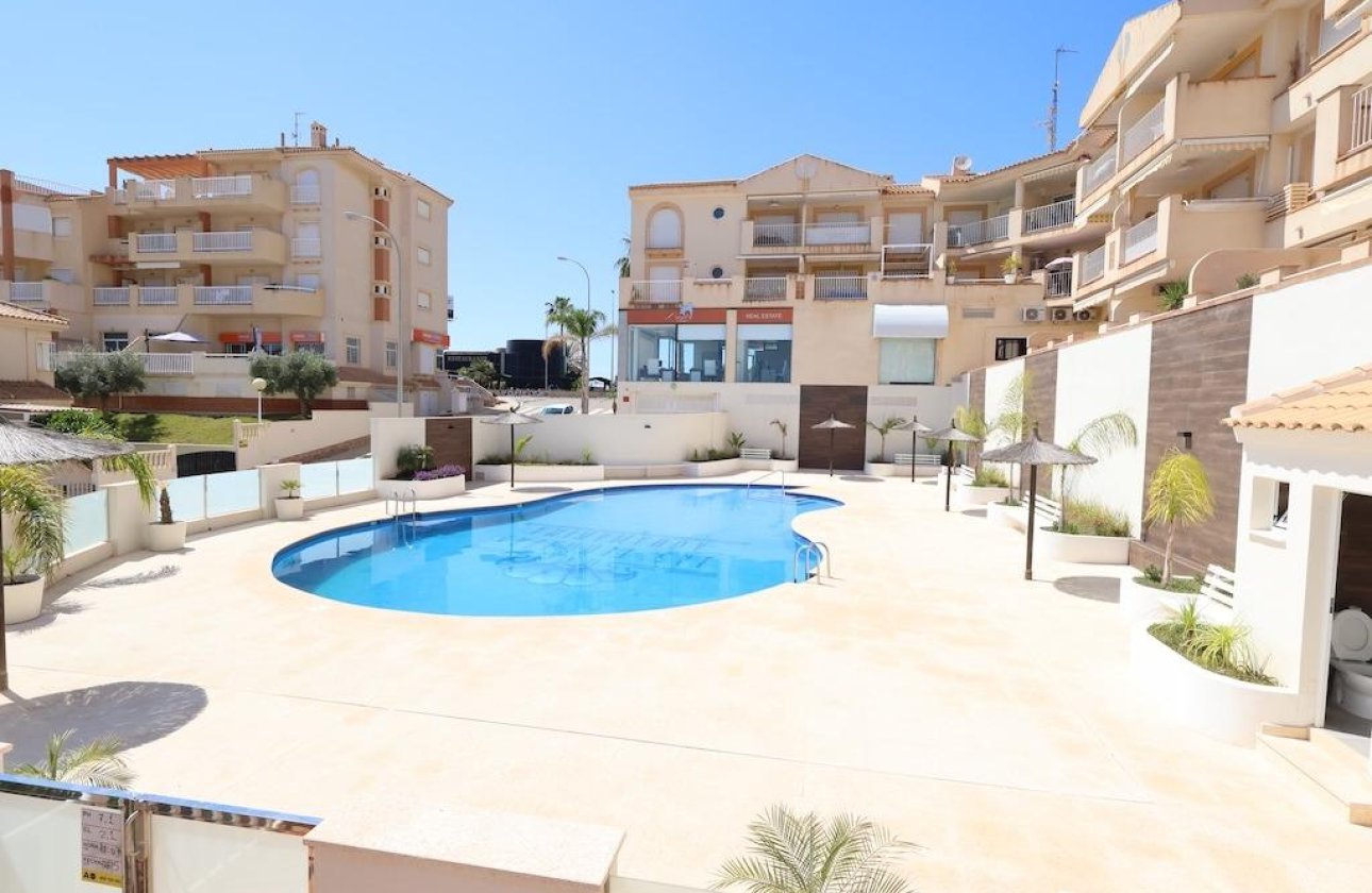Resale - Apartment / flat - Orihuela Costa - Campoamor