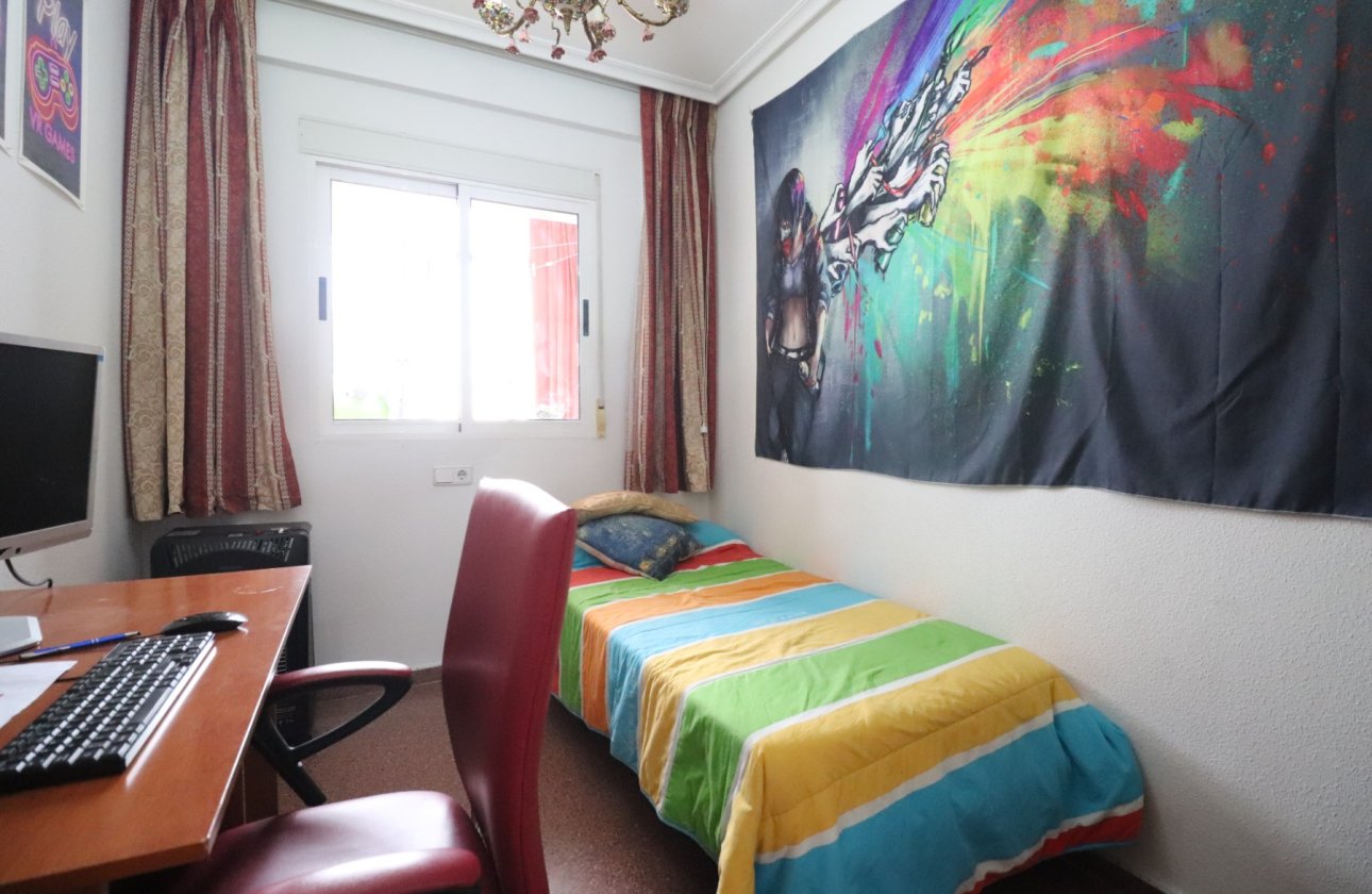 Resale - Apartment / flat - Torrevieja - Torrevieja - Centre
