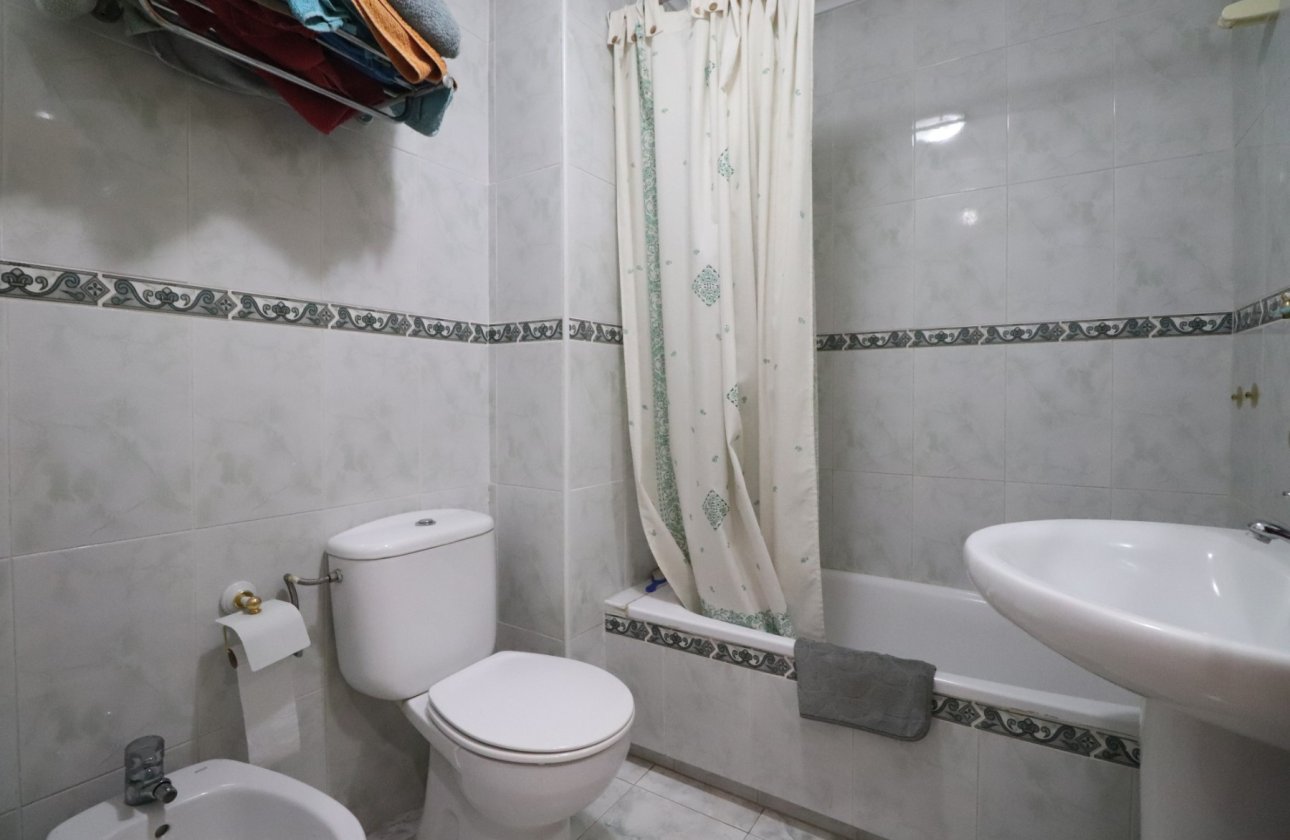 Resale - Apartment / flat - Torrevieja - Torrevieja - Centre