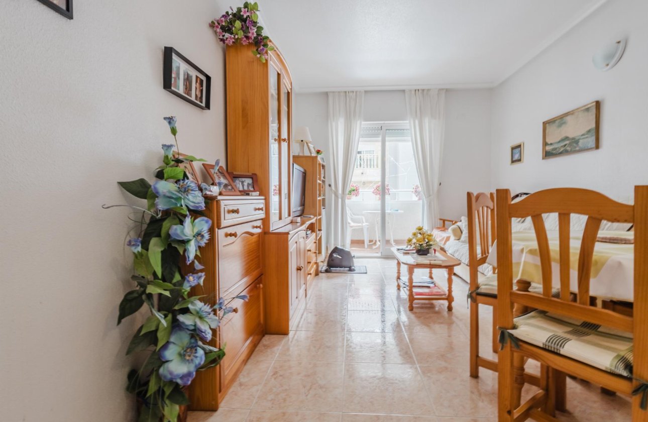 Resale - Apartment / flat - Torrevieja - Villa Madrid
