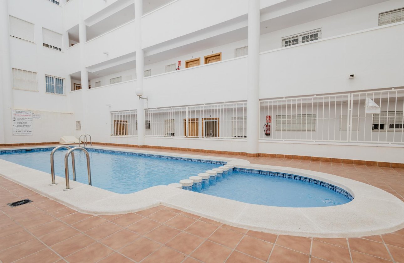 Resale - Apartment / flat - Torrevieja - Villa Madrid