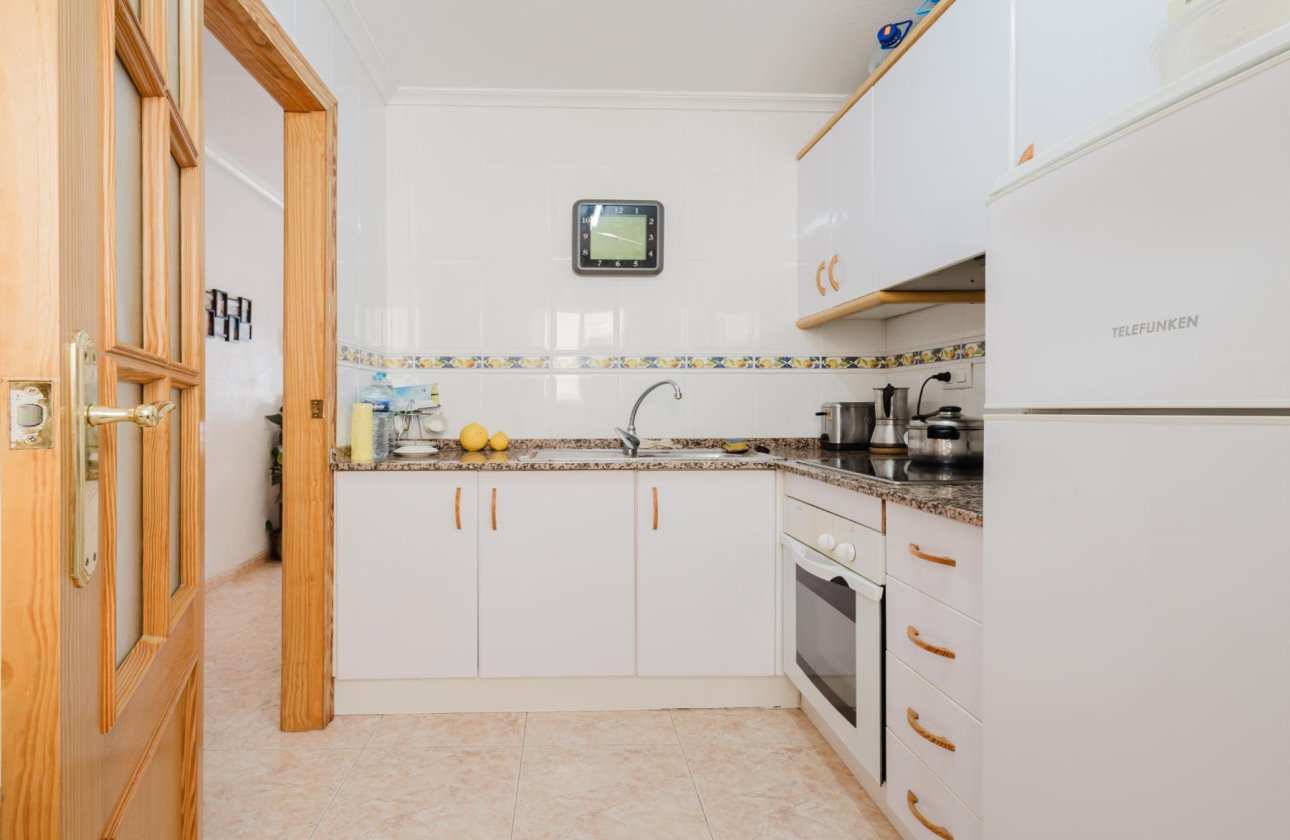 Resale - Apartment / flat - Torrevieja - Villa Madrid