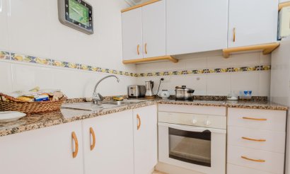 Resale - Apartment / flat - Torrevieja - Villa Madrid
