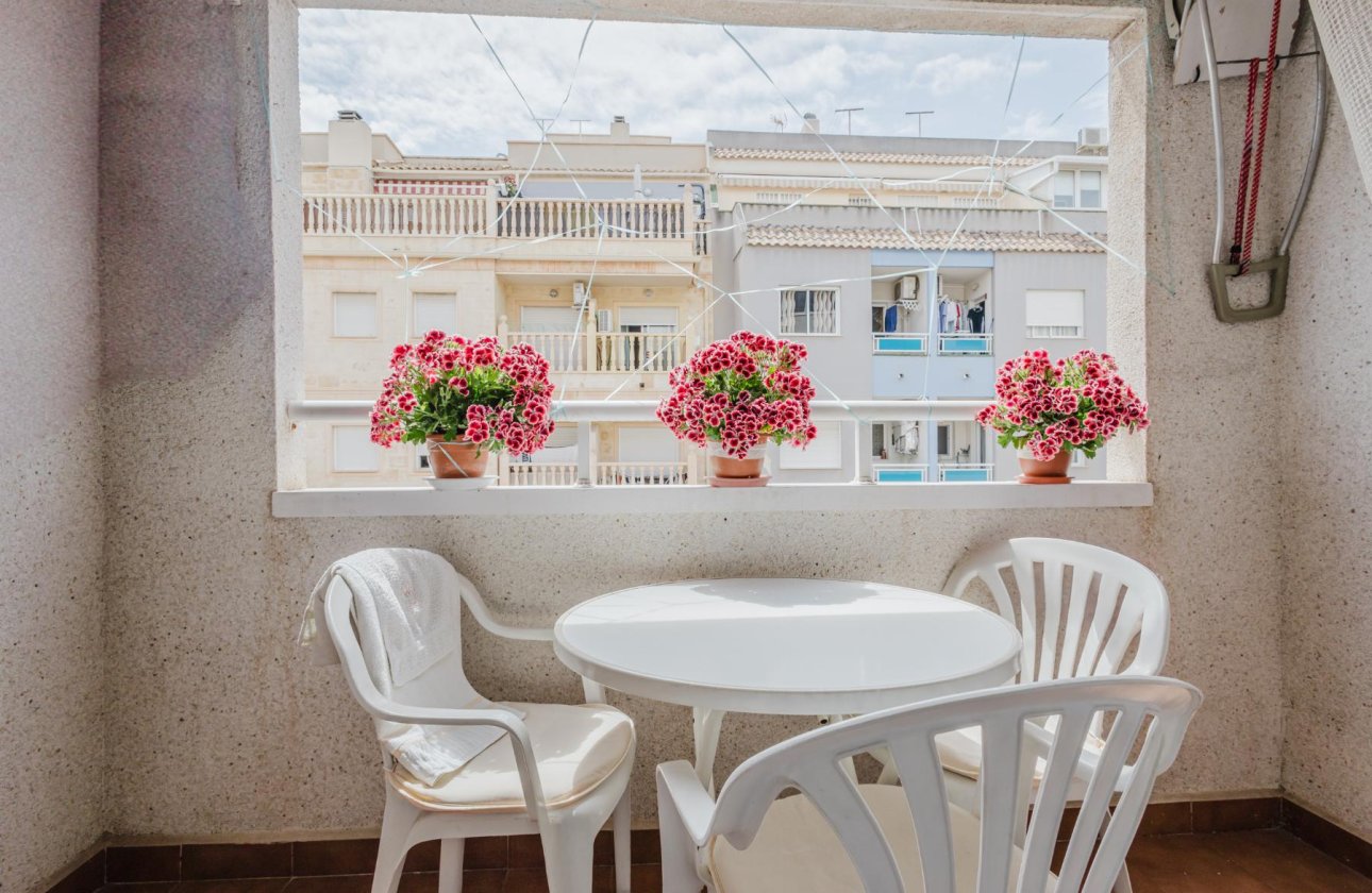 Resale - Apartment / flat - Torrevieja - Villa Madrid