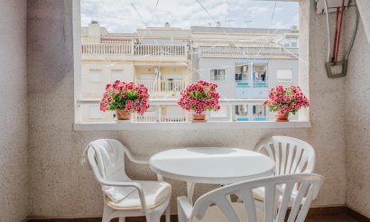 Resale - Apartment / flat - Torrevieja - Villa Madrid