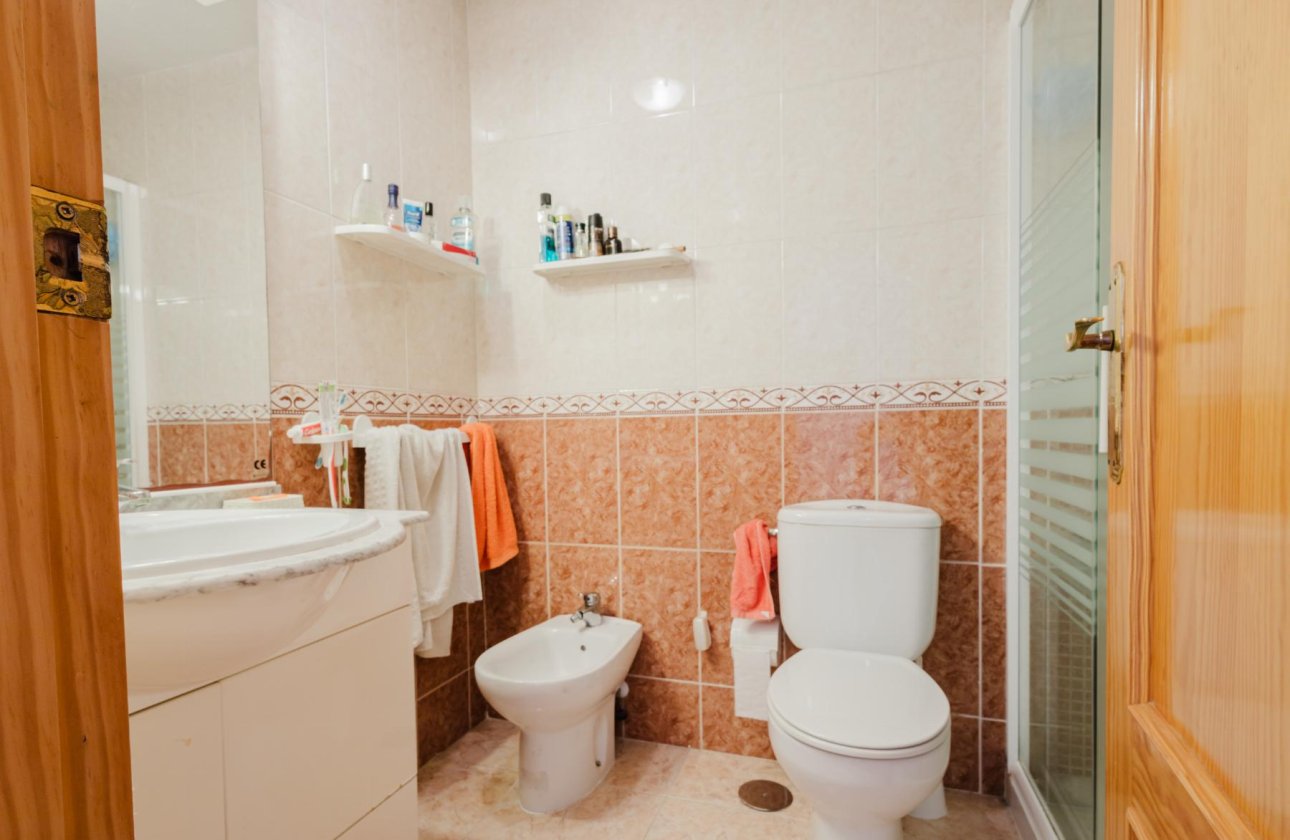 Resale - Apartment / flat - Torrevieja - Villa Madrid