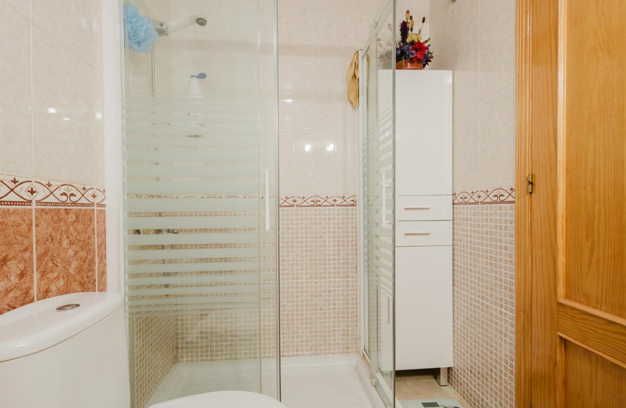 Resale - Apartment / flat - Torrevieja - Villa Madrid