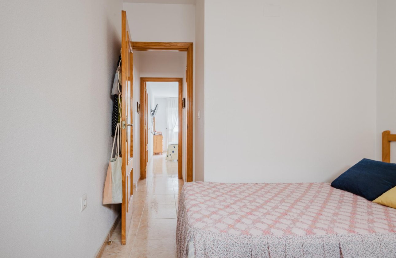 Resale - Apartment / flat - Torrevieja - Villa Madrid