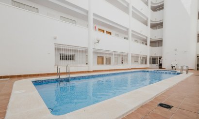 Resale - Apartment / flat - Torrevieja - Villa Madrid