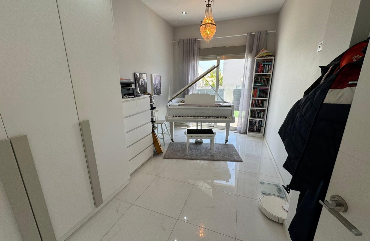 Revente - Villa - Orihuela Costa - Villamartín