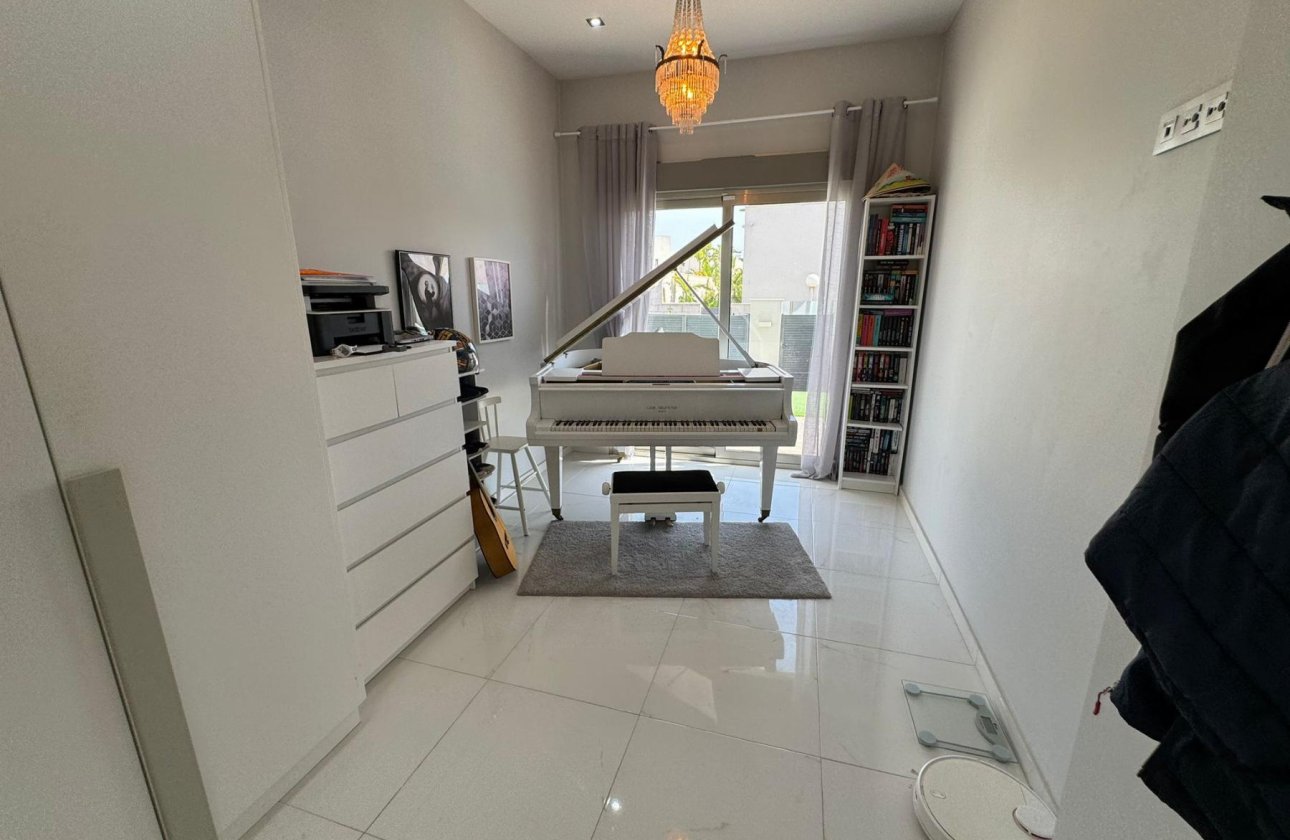 Revente - Villa - Orihuela Costa - Villamartín