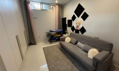 Revente - Villa - Orihuela Costa - Villamartín