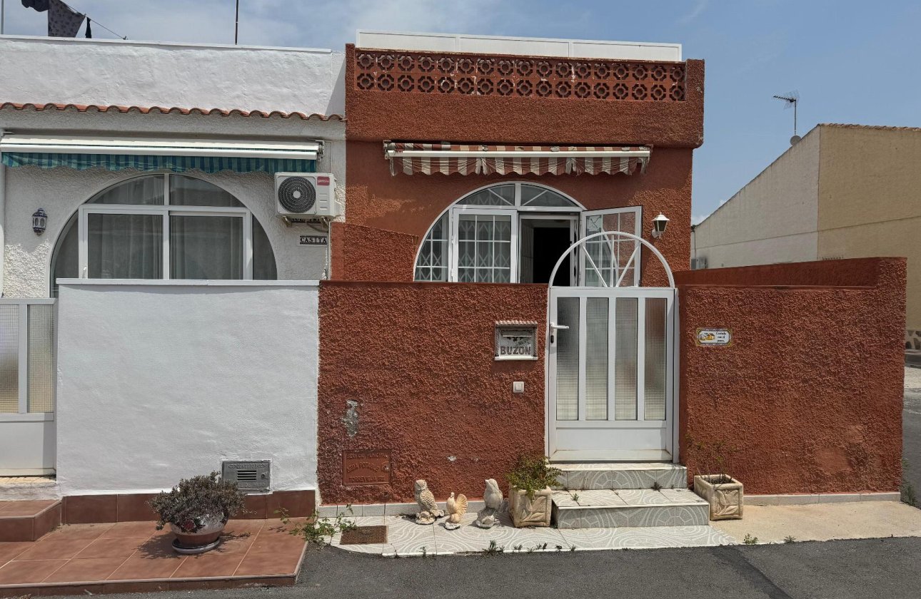 Revente - Villa - Torrevieja - URB SAN LUIS