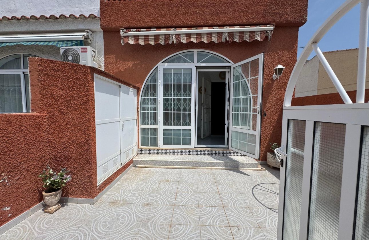 Revente - Villa - Torrevieja - URB SAN LUIS