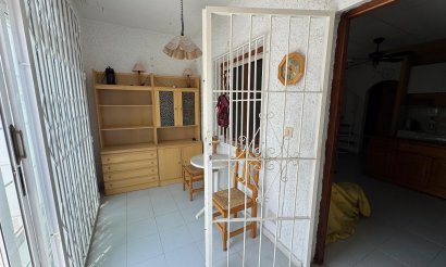 Revente - Villa - Torrevieja - URB SAN LUIS