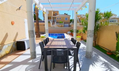 Resale - Villa - Orihuela Costa - Los Altos