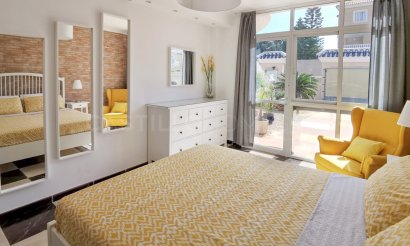 Resale - Villa - Orihuela Costa - Los Altos