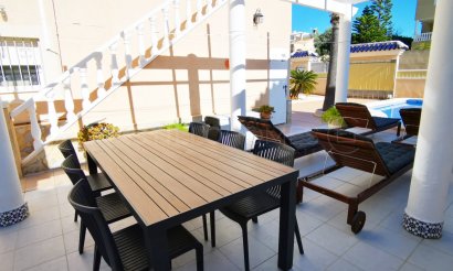 Resale - Villa - Orihuela Costa - Los Altos