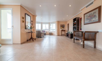 Resale - Apartment / flat - Torrevieja - Centro