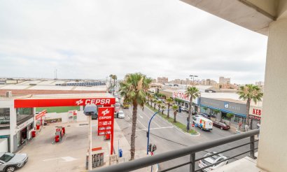 Resale - Apartment / flat - Torrevieja - Centro
