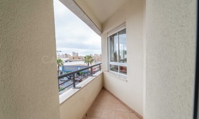 Resale - Apartment / flat - Torrevieja - Centro