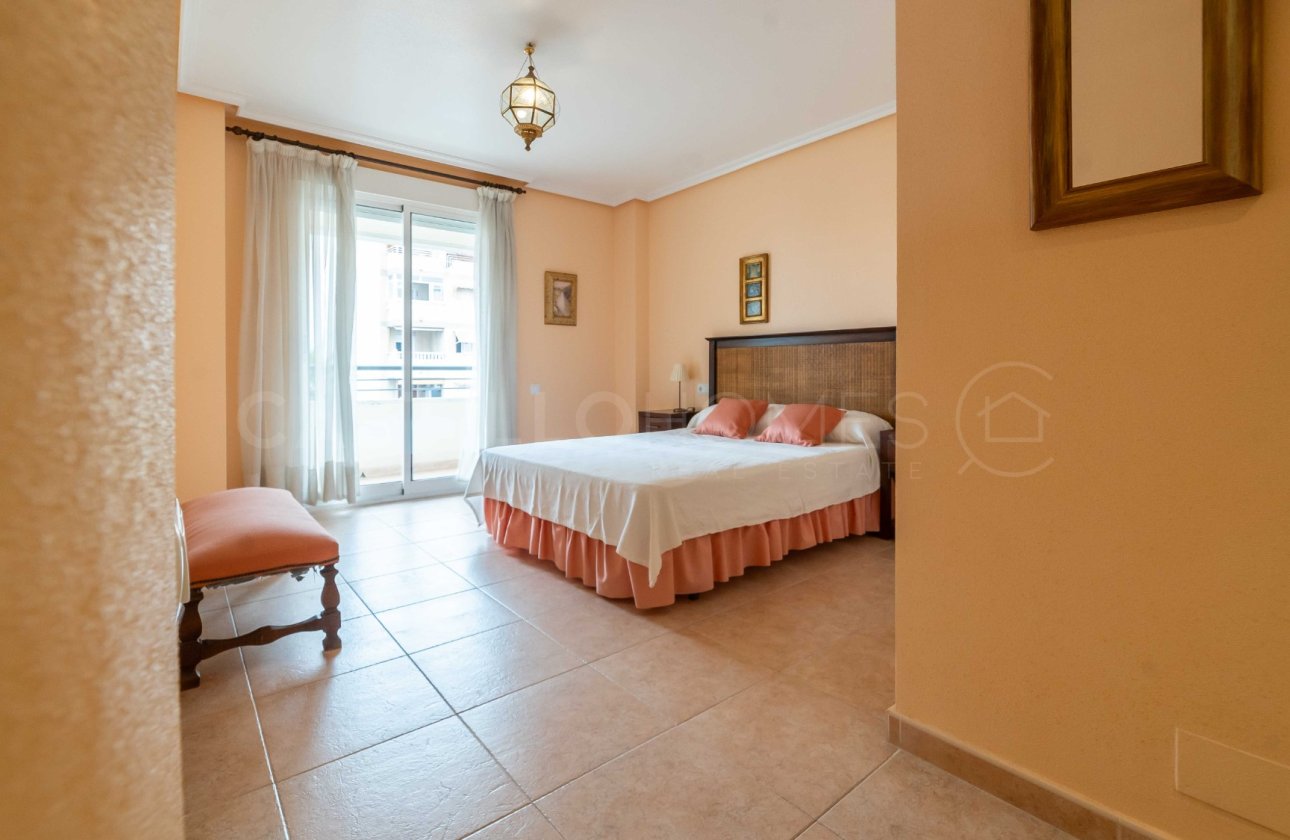 Resale - Apartment / flat - Torrevieja - Centro