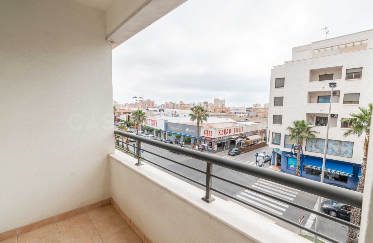 Resale - Apartment / flat - Torrevieja - Centro