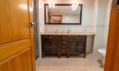 Resale - Apartment / flat - Torrevieja - Centro