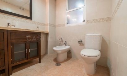 Resale - Apartment / flat - Torrevieja - Centro