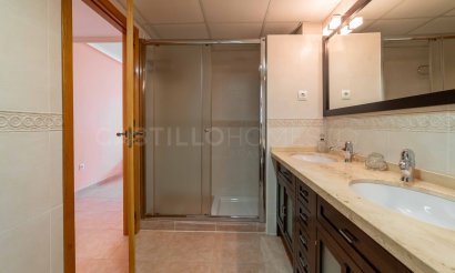 Resale - Apartment / flat - Torrevieja - Centro