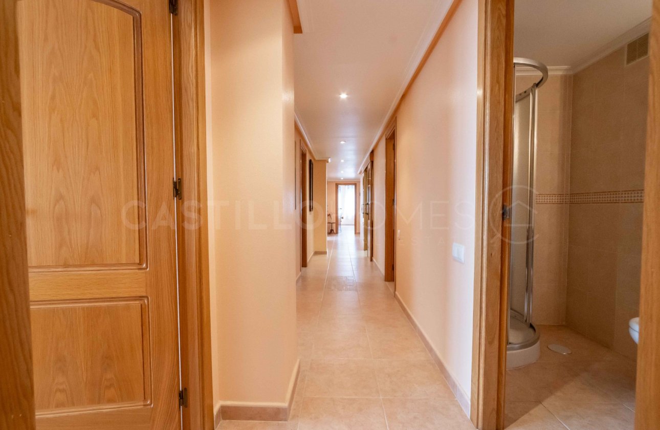 Resale - Apartment / flat - Torrevieja - Centro