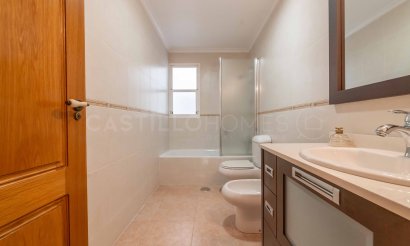 Resale - Apartment / flat - Torrevieja - Centro