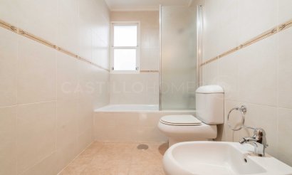 Resale - Apartment / flat - Torrevieja - Centro