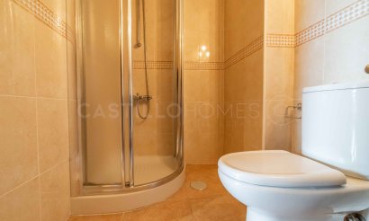 Resale - Apartment / flat - Torrevieja - Centro
