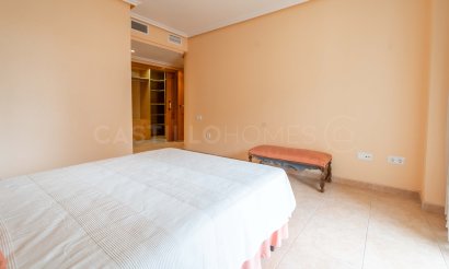 Resale - Apartment / flat - Torrevieja - Centro