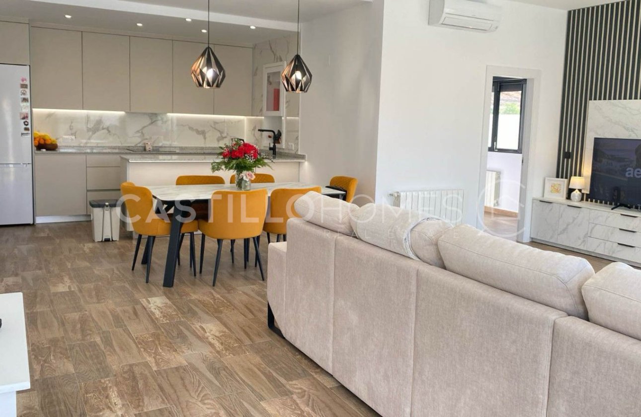 Resale - Villa - Orihuela Costa - Orihuela