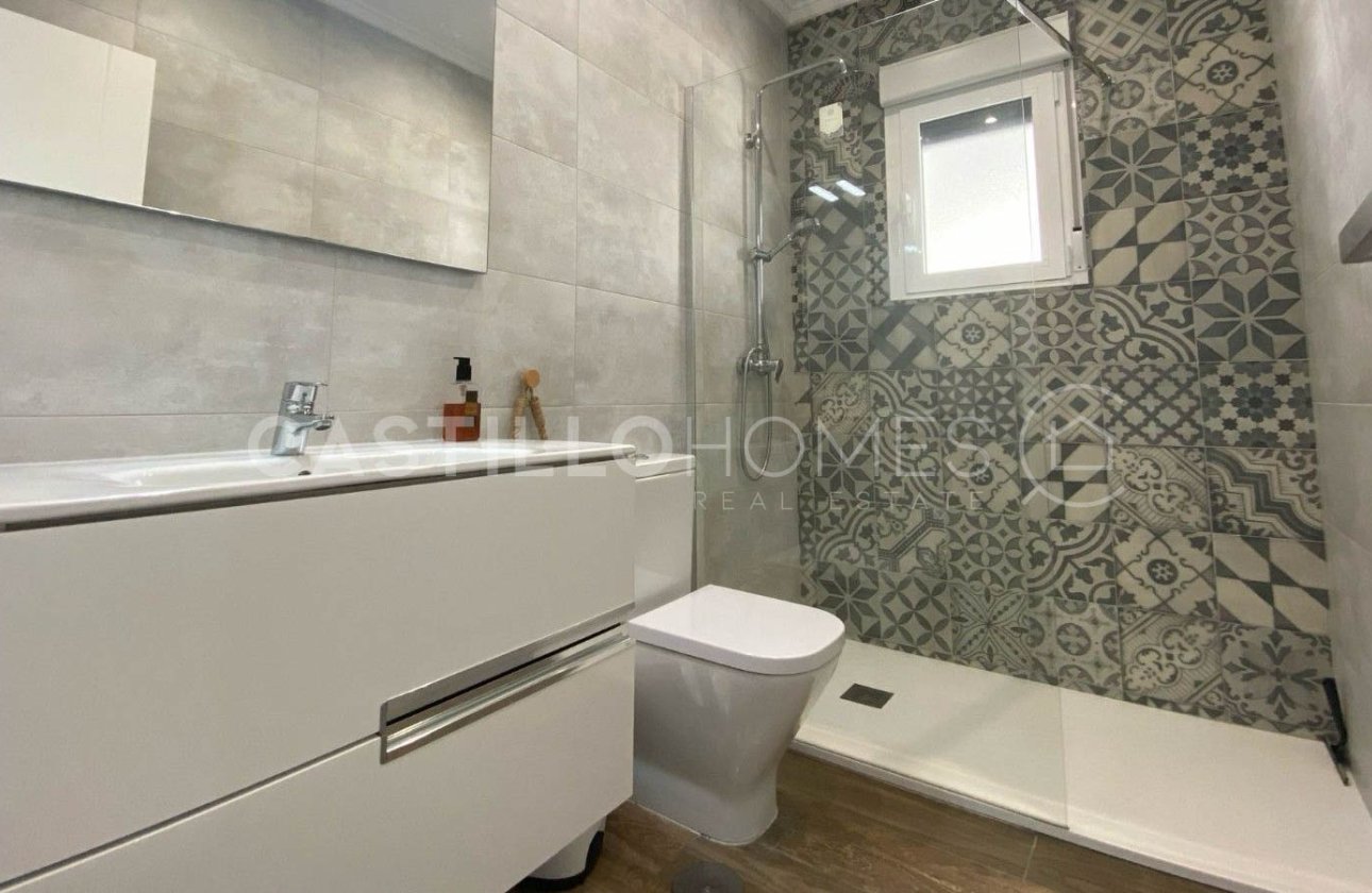 Resale - Villa - Orihuela Costa - Orihuela