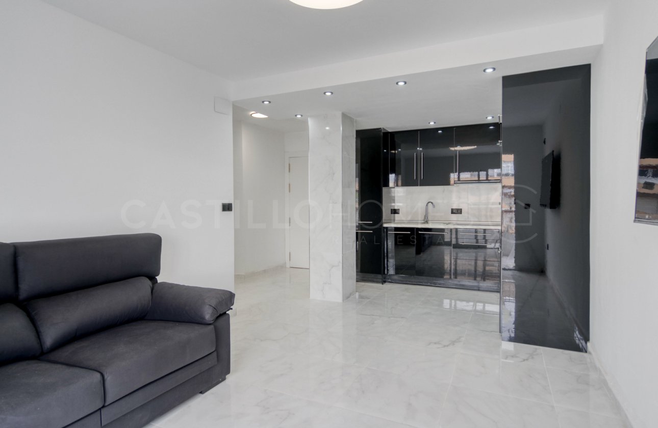 Resale - Apartment / flat - Orihuela Costa - Punta Prima