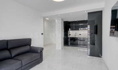 Resale - Apartment / flat - Orihuela Costa - Punta Prima