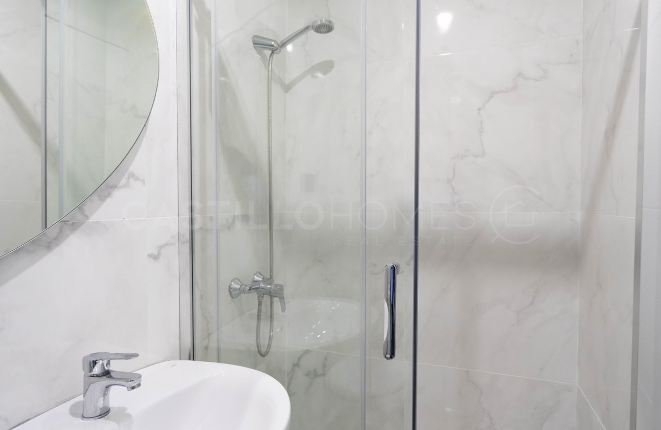 Resale - Apartment / flat - Orihuela Costa - Punta Prima