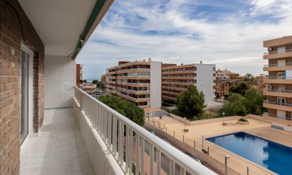 Resale - Apartment / flat - Orihuela Costa - Punta Prima