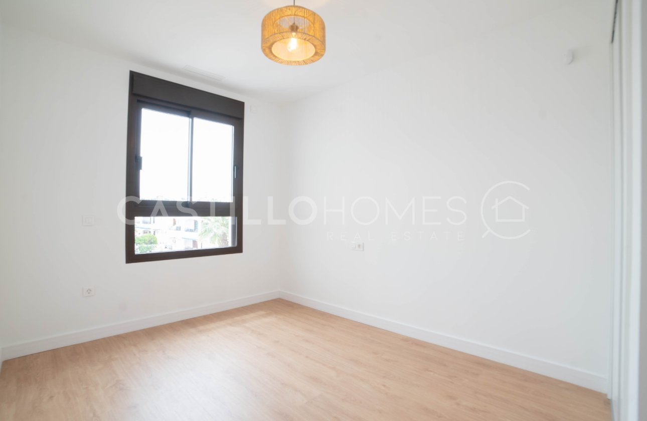 Resale - Apartment / flat - Orihuela Costa - Villamartín
